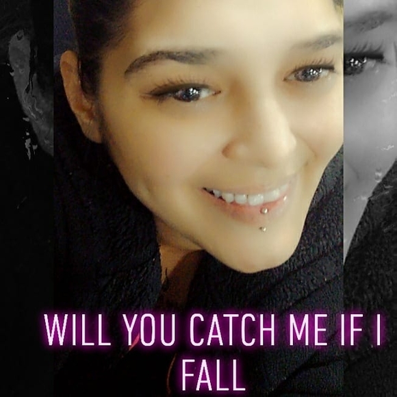 Meet your Posher, Jessica - Picture 1 of 1